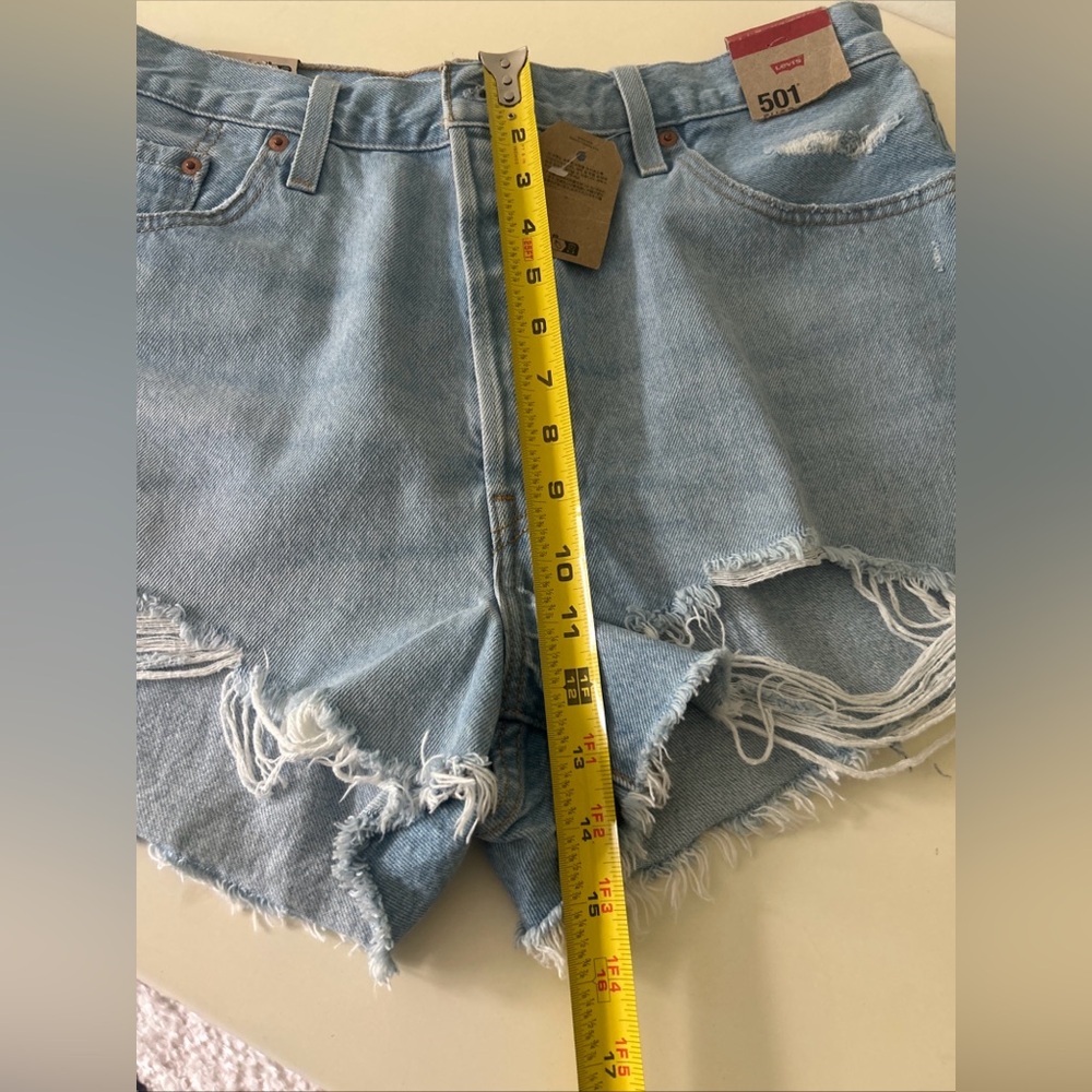 Levi's Light Blue Distressed Denim Cutoff Shorts - Women Size 34 - Picture 16 of 16